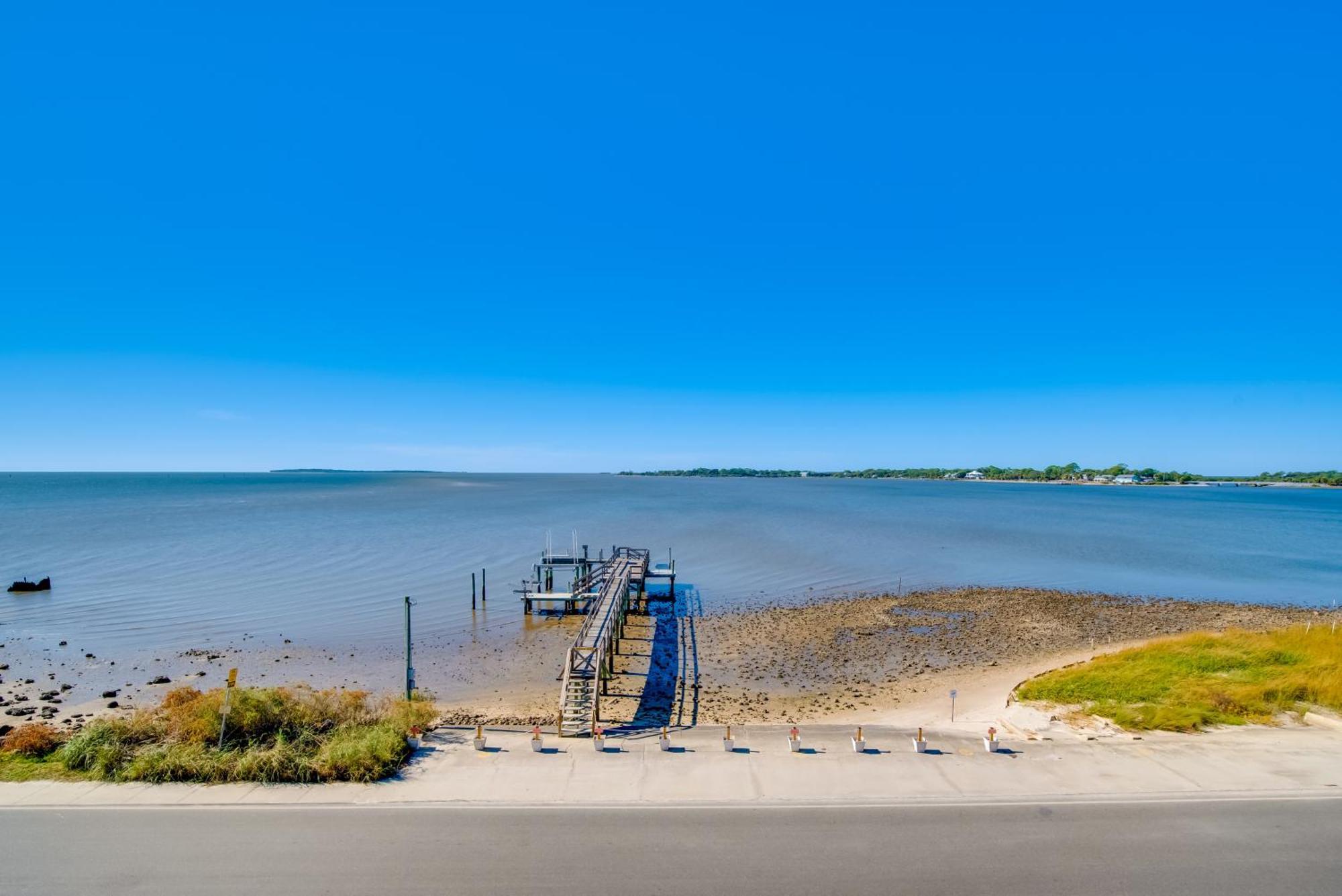 Oceanfront Oasis In Cedar Key With 2 Balconies! Villa Exteriör bild