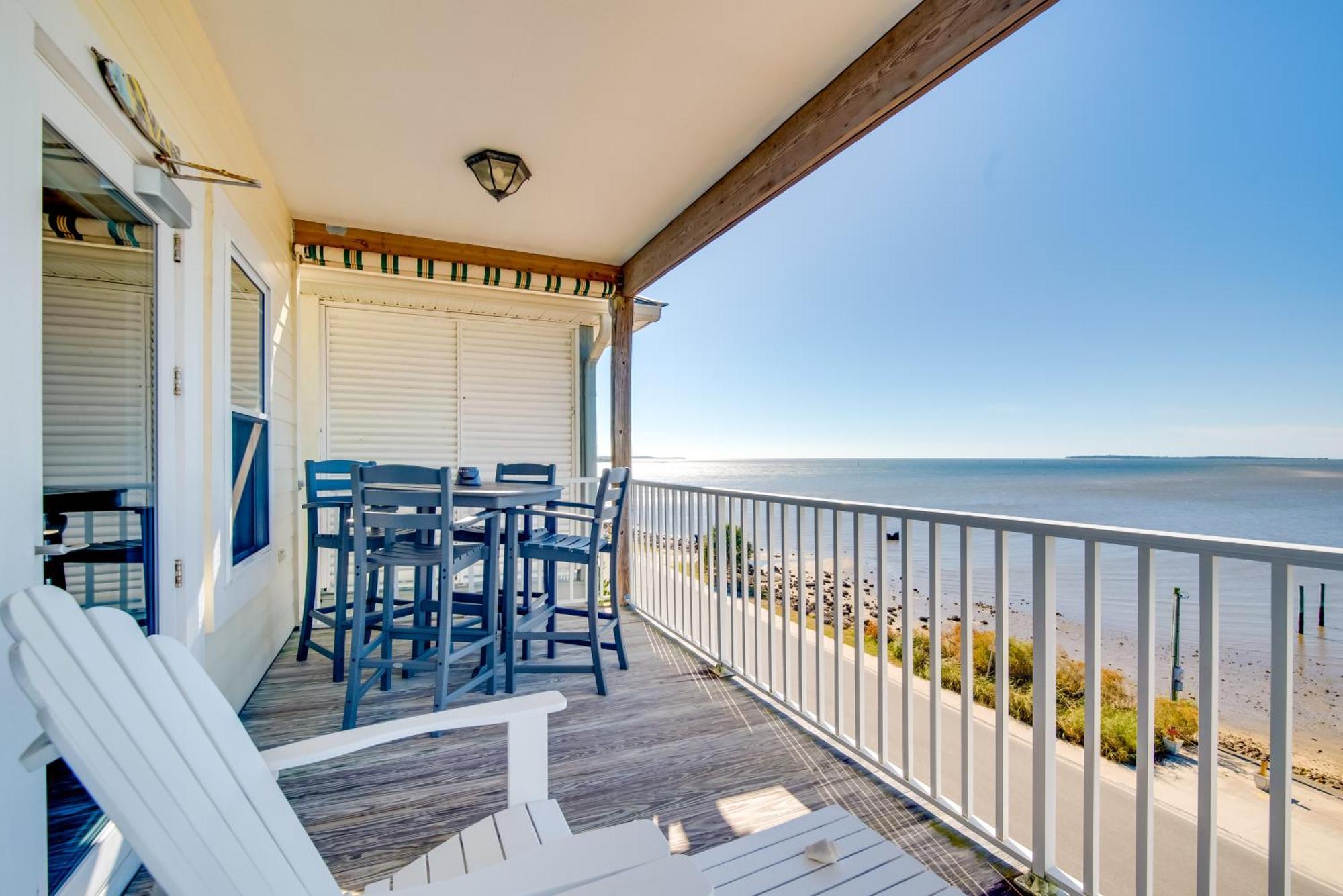Oceanfront Oasis In Cedar Key With 2 Balconies! Villa Exteriör bild
